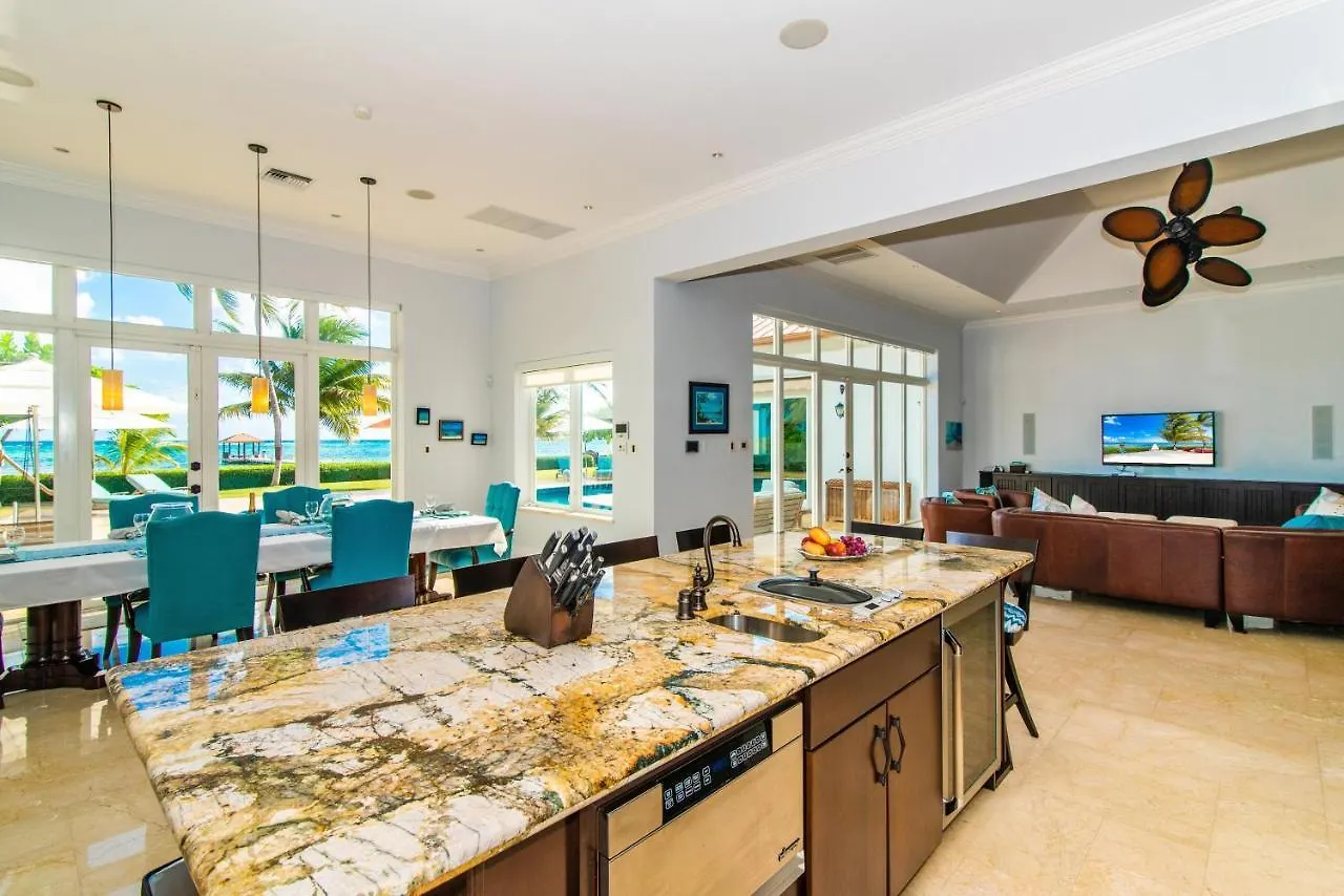 Faroway Luxury Villa Half Way Pond 0*,  Cayman Islands