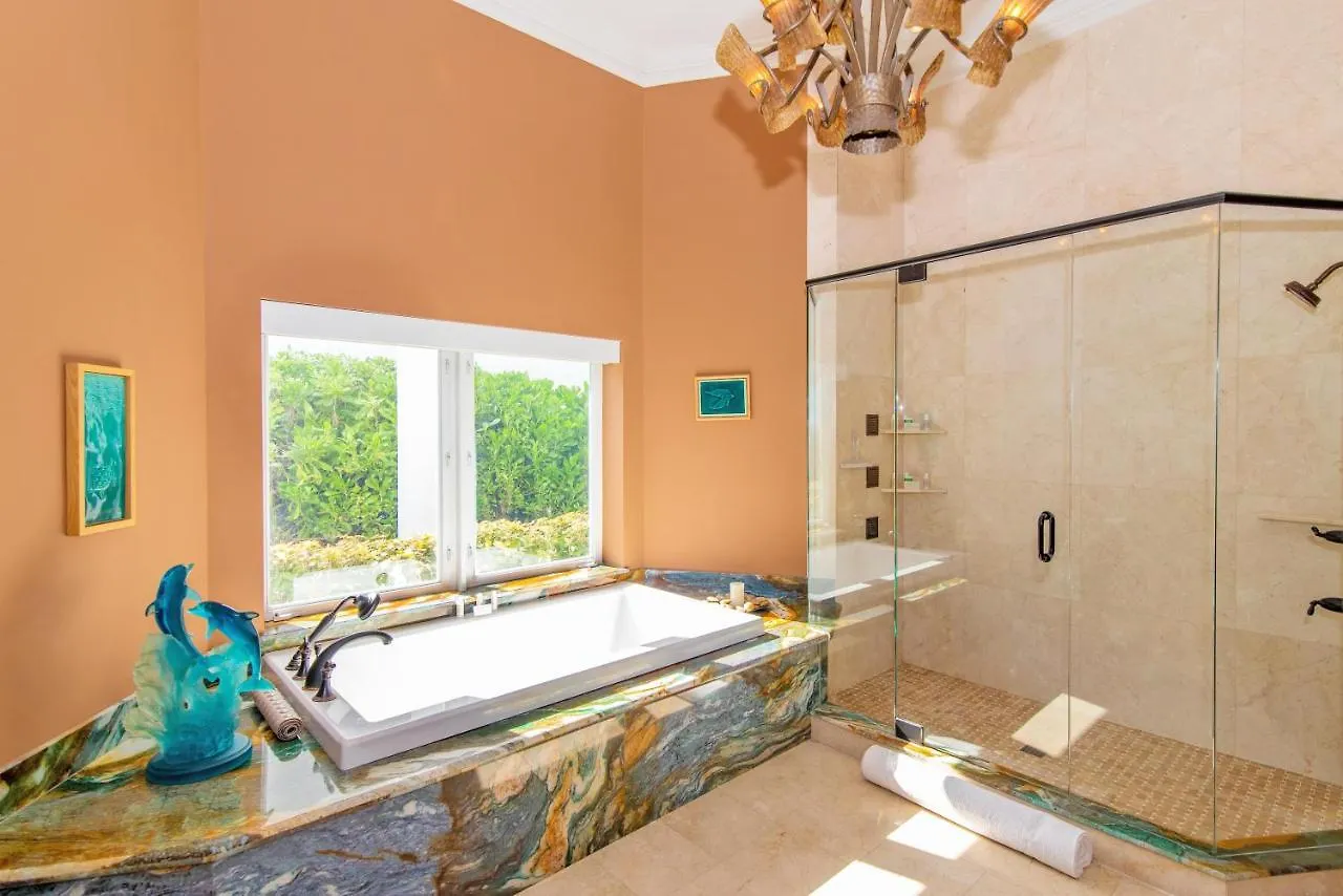 Faroway Luxury Villa Half Way Pond Cayman Islands
