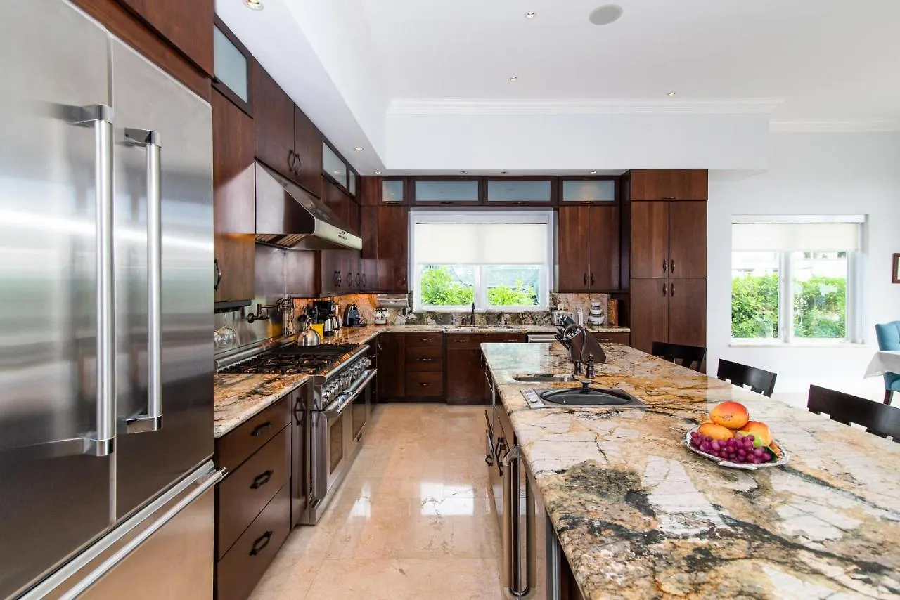 Faroway Luxury Villa Half Way Pond 0*,  Cayman Islands