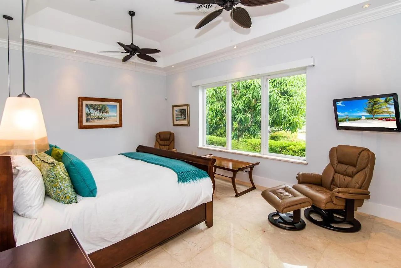 Faroway Luxury Villa Half Way Pond Holiday home